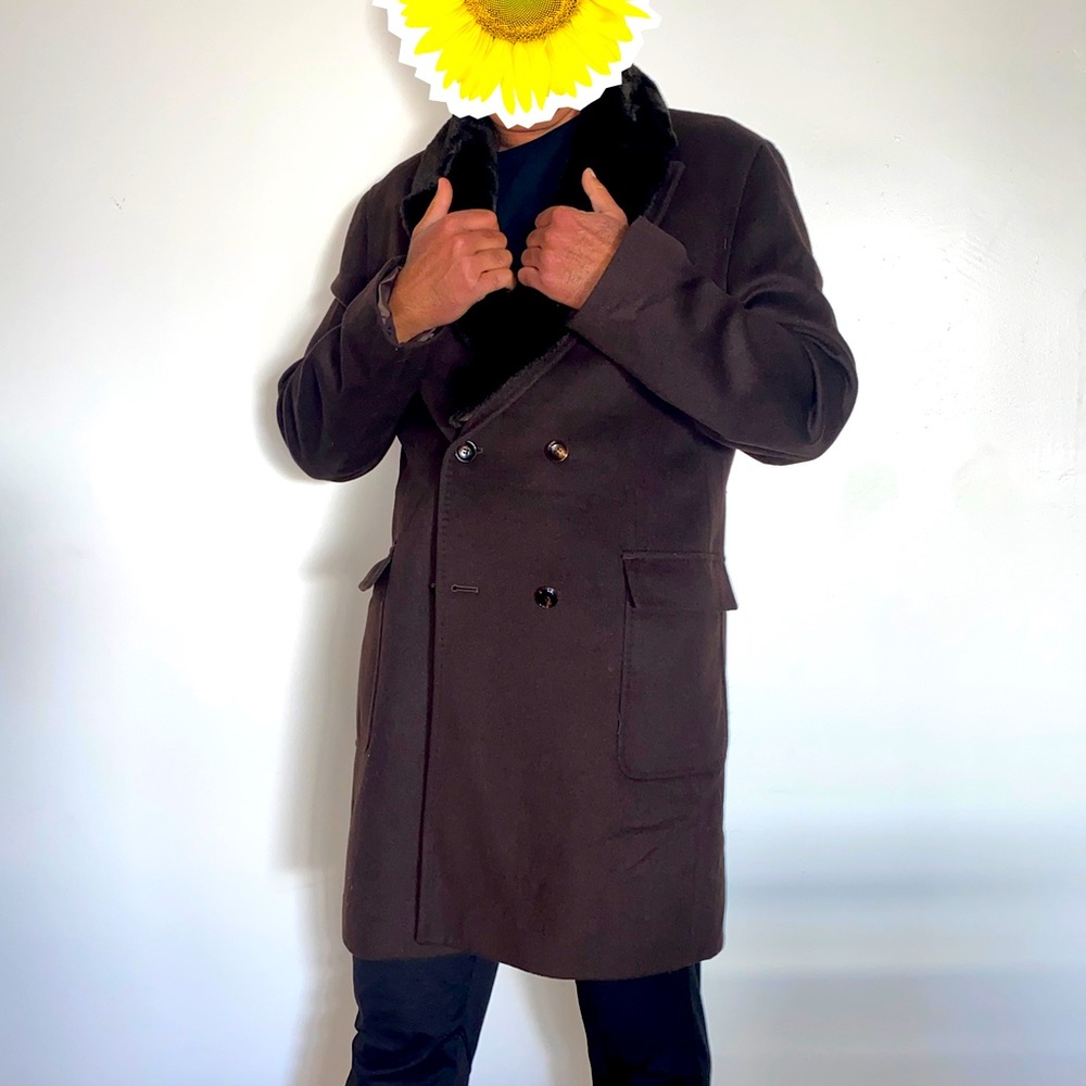 Men's wool coat with detachable faux fur